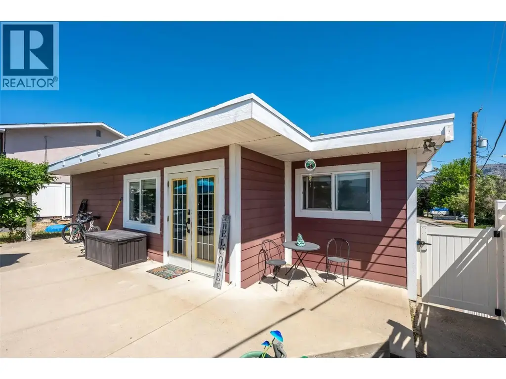 491 Eastside Avenue, Oliver